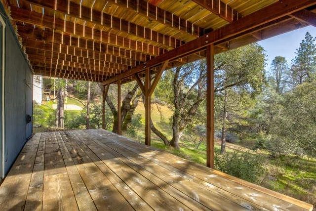 5633 Silver Saddle Dr, Hathaway Pines, CA 95233