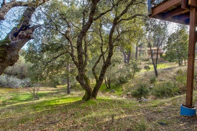 5633 Silver Saddle Dr, Hathaway Pines, CA 95233