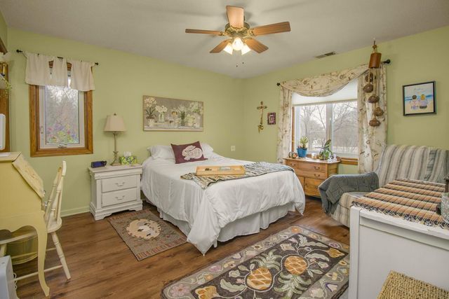 5821 Timber Trail SE, Prior Lake, MN 55372