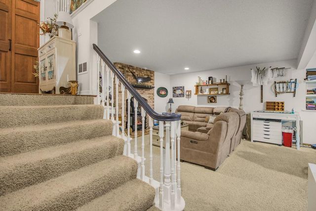 5821 Timber Trail SE, Prior Lake, MN 55372