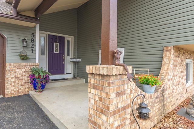 5821 Timber Trail SE, Prior Lake, MN 55372