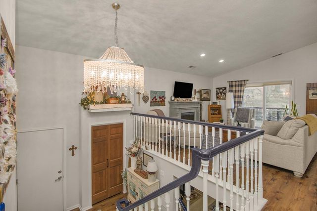 5821 Timber Trail SE, Prior Lake, MN 55372