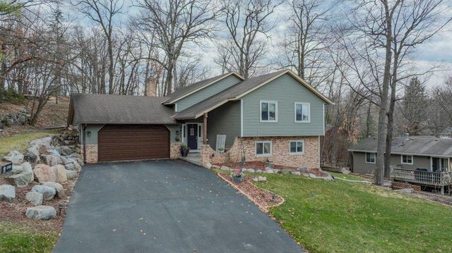 5821 Timber Trail SE, Prior Lake, MN 55372