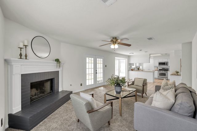 114 Regency Way, Conroe, TX 77304