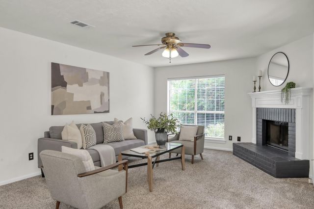 114 Regency Way, Conroe, TX 77304