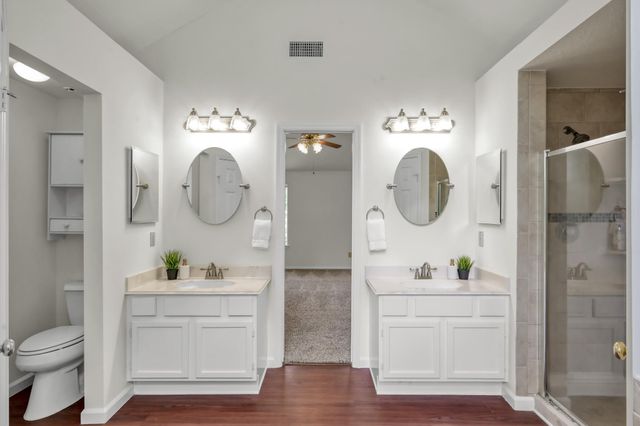 114 Regency Way, Conroe, TX 77304