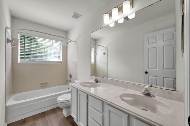 114 Regency Way, Conroe, TX 77304