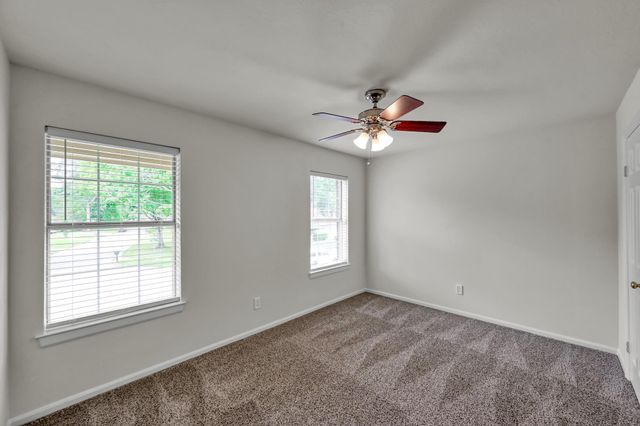 114 Regency Way, Conroe, TX 77304