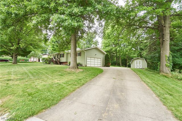 2808 Lynne Road, Akron, OH 44312