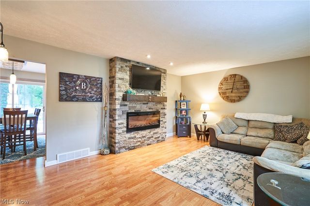 2808 Lynne Road, Akron, OH 44312