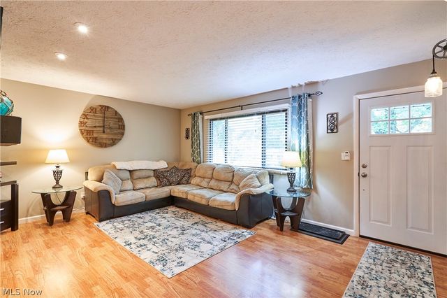 2808 Lynne Road, Akron, OH 44312