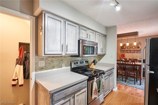 2808 Lynne Road, Akron, OH 44312