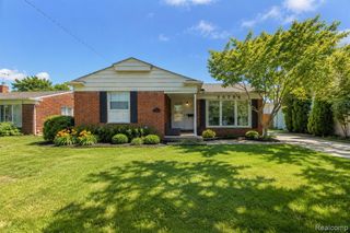 26705 Rouge River Drive, Dearborn Heights, MI 48127