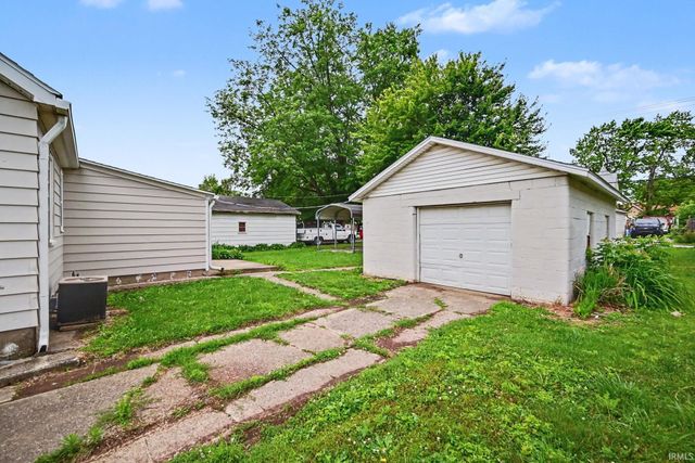 714 Maple Street, Monticello, IN 47960