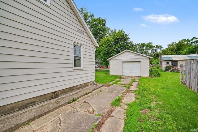 714 Maple Street, Monticello, IN 47960