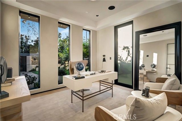 13221 Hesby, Sherman Oaks, CA 91423