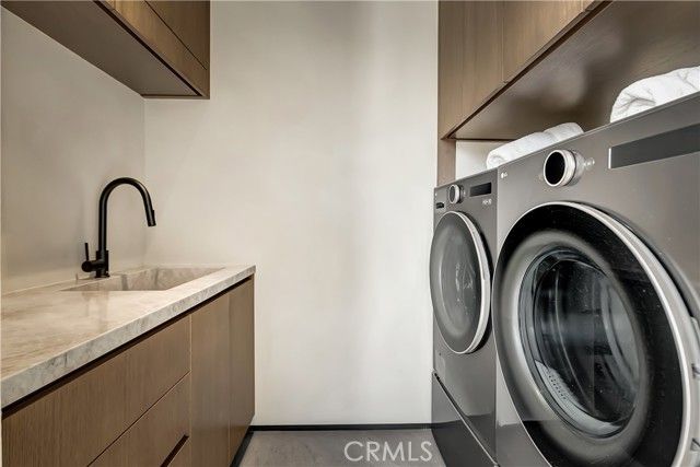 13221 Hesby, Sherman Oaks, CA 91423