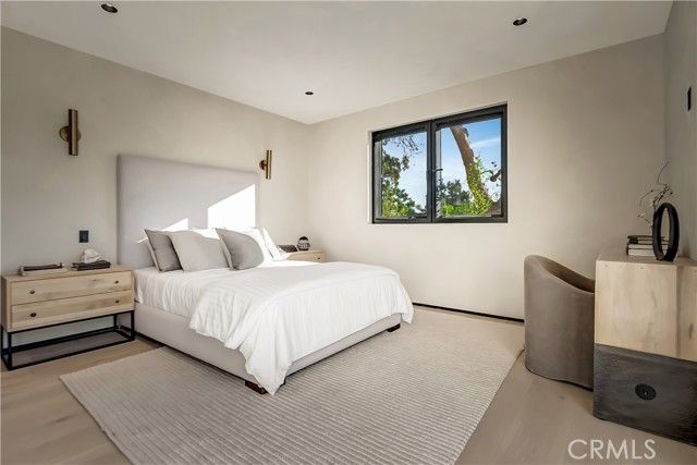 13221 Hesby, Sherman Oaks, CA 91423