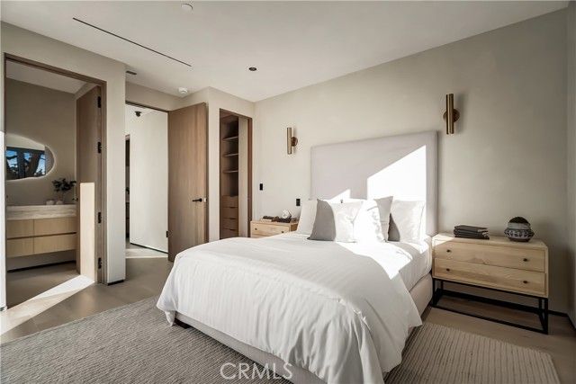 13221 Hesby, Sherman Oaks, CA 91423