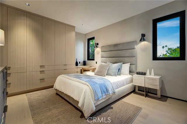 13221 Hesby, Sherman Oaks, CA 91423