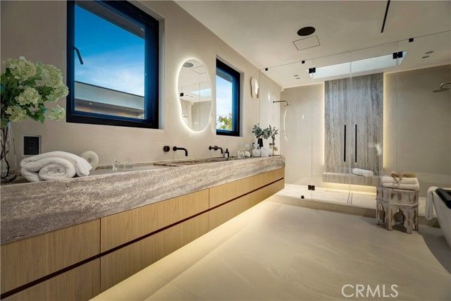 13221 Hesby, Sherman Oaks, CA 91423