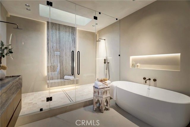 13221 Hesby, Sherman Oaks, CA 91423