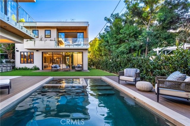 13221 Hesby, Sherman Oaks, CA 91423