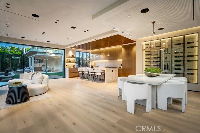 13221 Hesby, Sherman Oaks, CA 91423