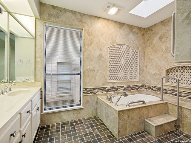 3451 HUNTERS RUN ST, San Antonio, TX 78230