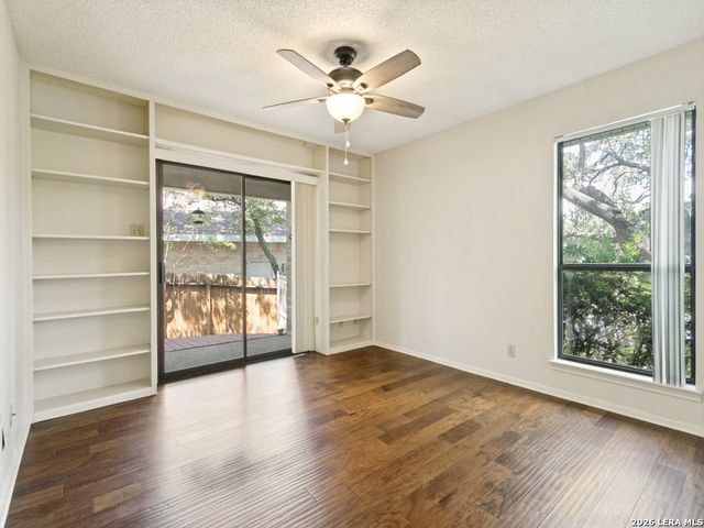 3451 HUNTERS RUN ST, San Antonio, TX 78230