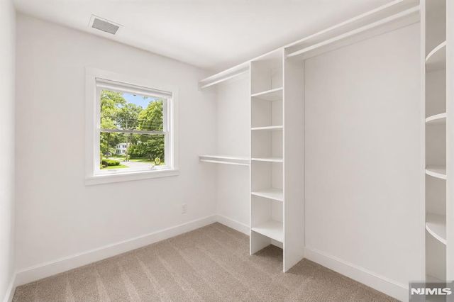 111 E Prospect Street, Waldwick, NJ 07463