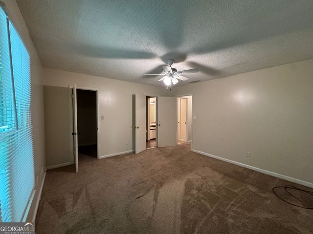 5140 High Point 21, Union City, GA 30291