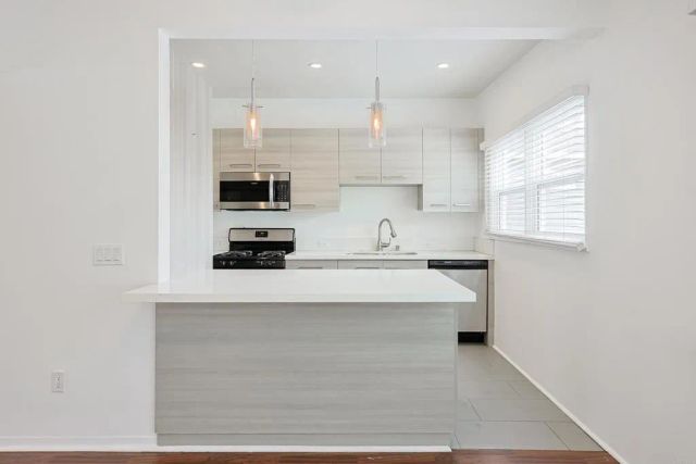 751 D Avenue, Coronado, CA 92118