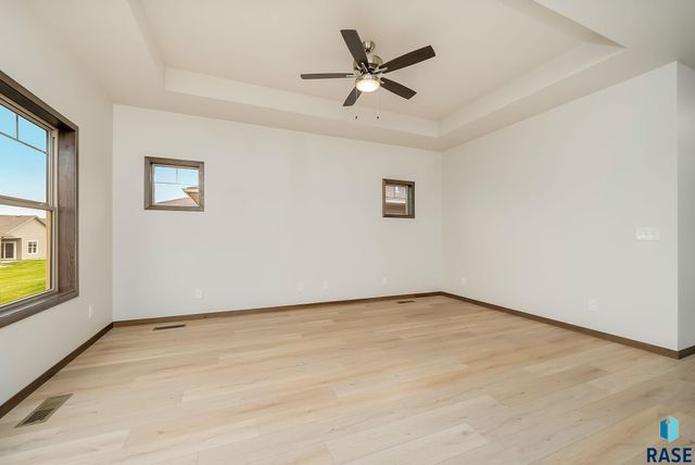 2409 E Tinley St Street, Brandon, SD 57005