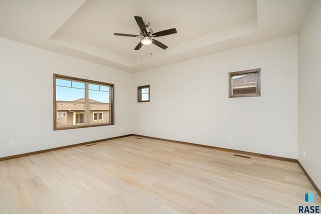 2409 E Tinley St Street, Brandon, SD 57005