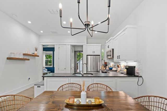 3206 Garden Villa LN A, Austin, TX 78704