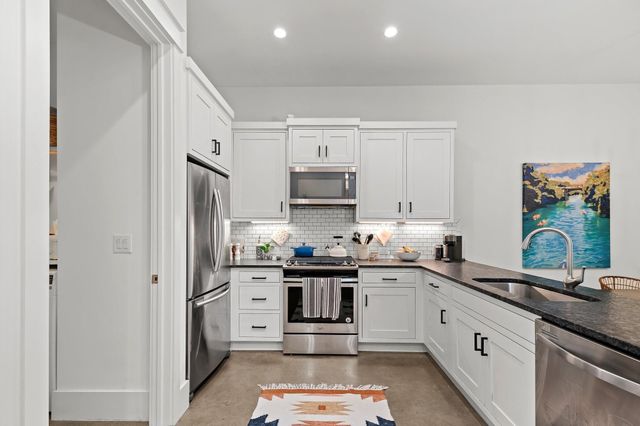 3206 Garden Villa LN A, Austin, TX 78704