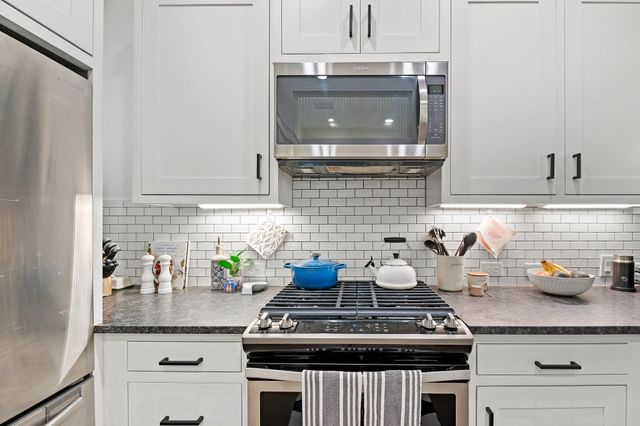 3206 Garden Villa LN A, Austin, TX 78704