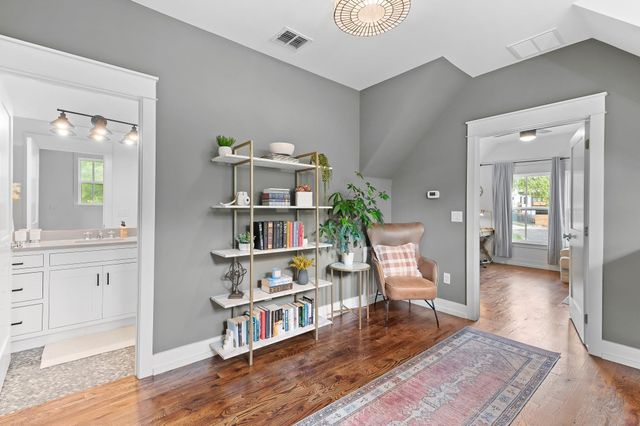 3206 Garden Villa LN A, Austin, TX 78704