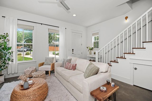 3206 Garden Villa LN A, Austin, TX 78704