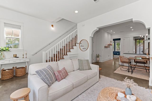 3206 Garden Villa LN A, Austin, TX 78704