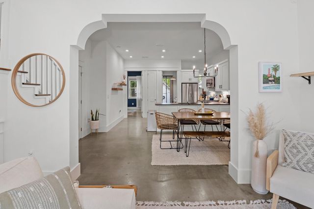 3206 Garden Villa LN A, Austin, TX 78704