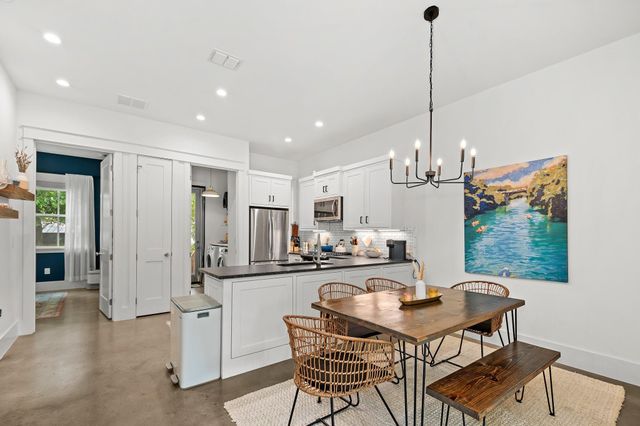 3206 Garden Villa LN A, Austin, TX 78704