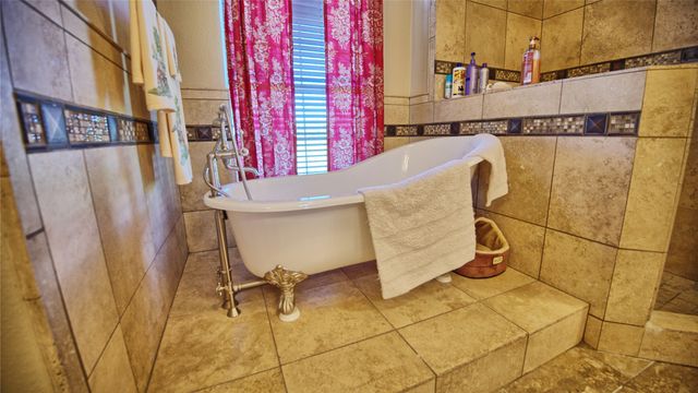 8791 State Hwy 59 S, Bowie, TX 76230