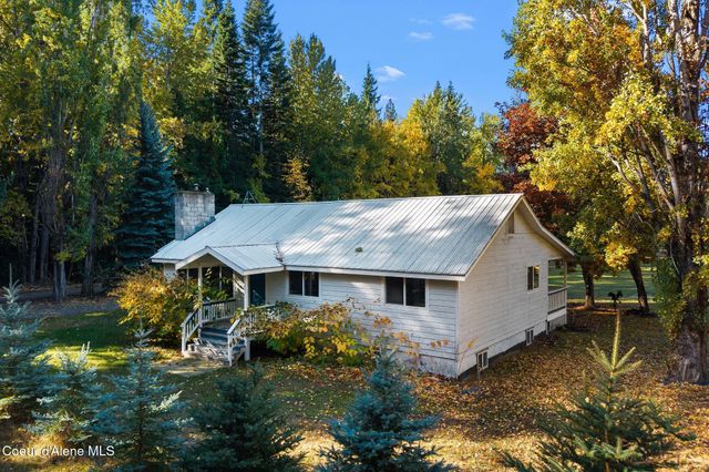 55 Trotter Ln, Sandpoint, ID 83864