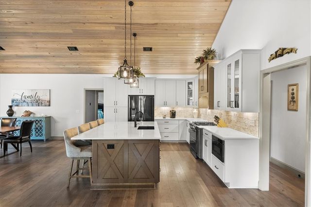 1330 SR 110 Highway E, Waynesville, GA 31566