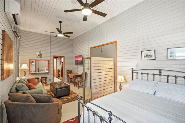 1330 SR 110 Highway E, Waynesville, GA 31566