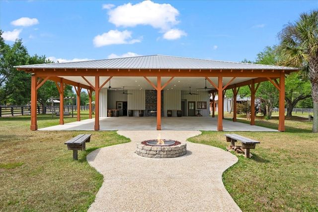 1330 SR 110 Highway E, Waynesville, GA 31566