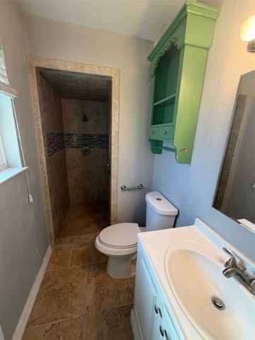 318 NE Michael Drive, Burleson, TX 76028