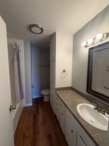 318 NE Michael Drive, Burleson, TX 76028